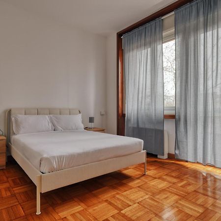 Joivy Chic 3-Bed Flat Near Colonne Di San Lorenzo 밀라노 외부 사진