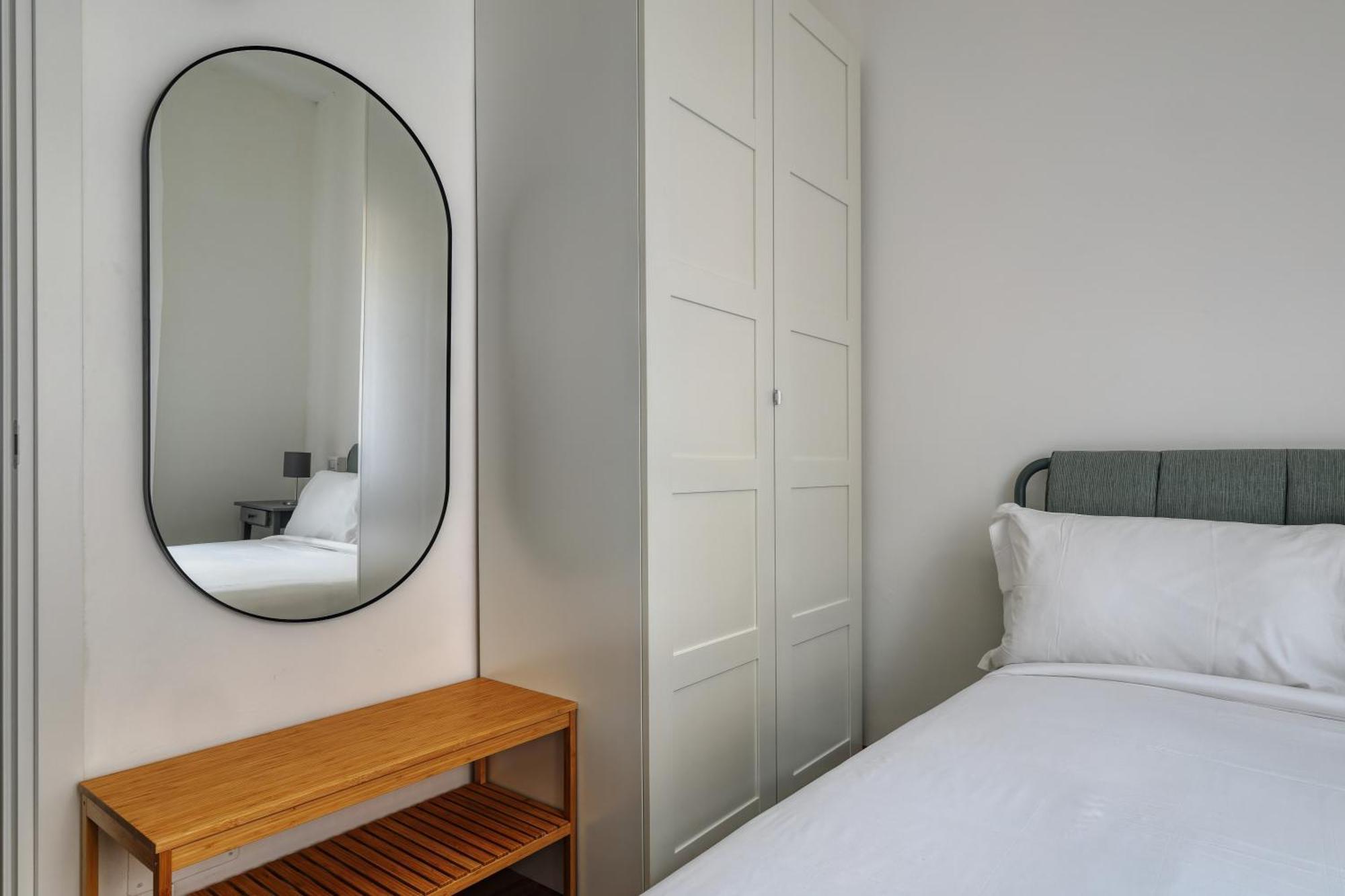 Joivy Chic 3-Bed Flat Near Colonne Di San Lorenzo 밀라노 외부 사진